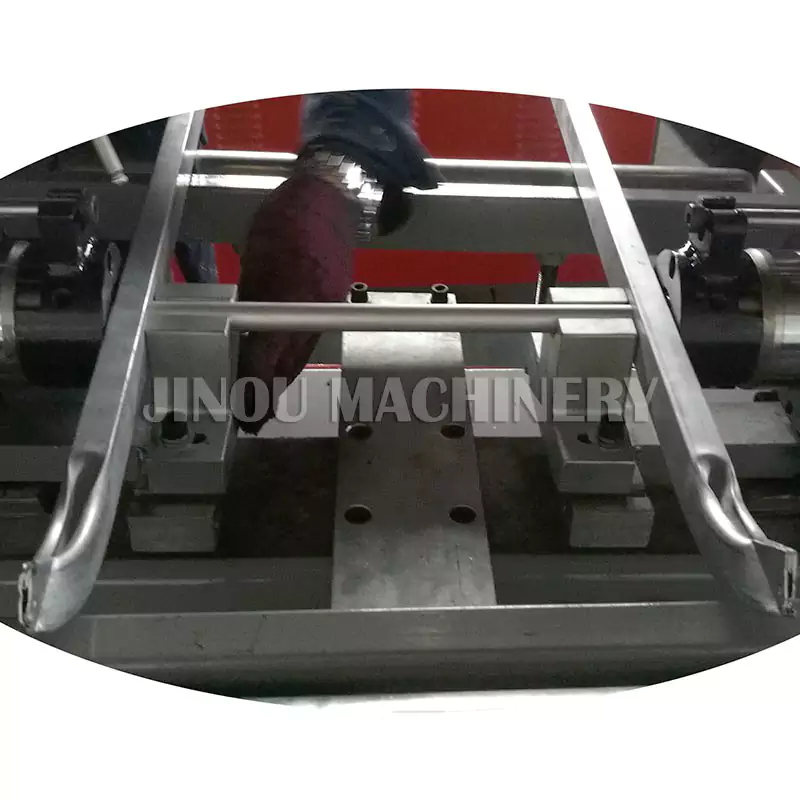 CNC Ladder Riveting Machine for the Step Ladder Rear Rail Inside Part