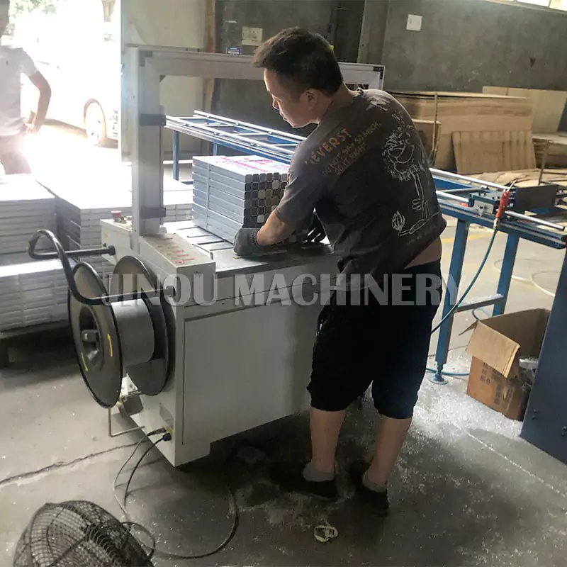 3 in 1 Automatic Expanding and Riveting Machine With Inserting the Rungs